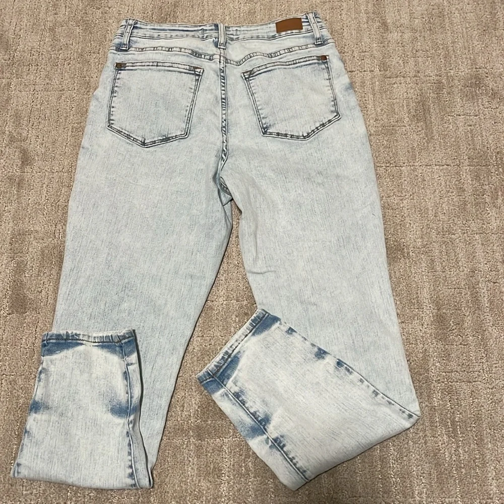 Judy Blue light wash slim fit jeans. Sz 5/ 27 - Picture 5 of 5